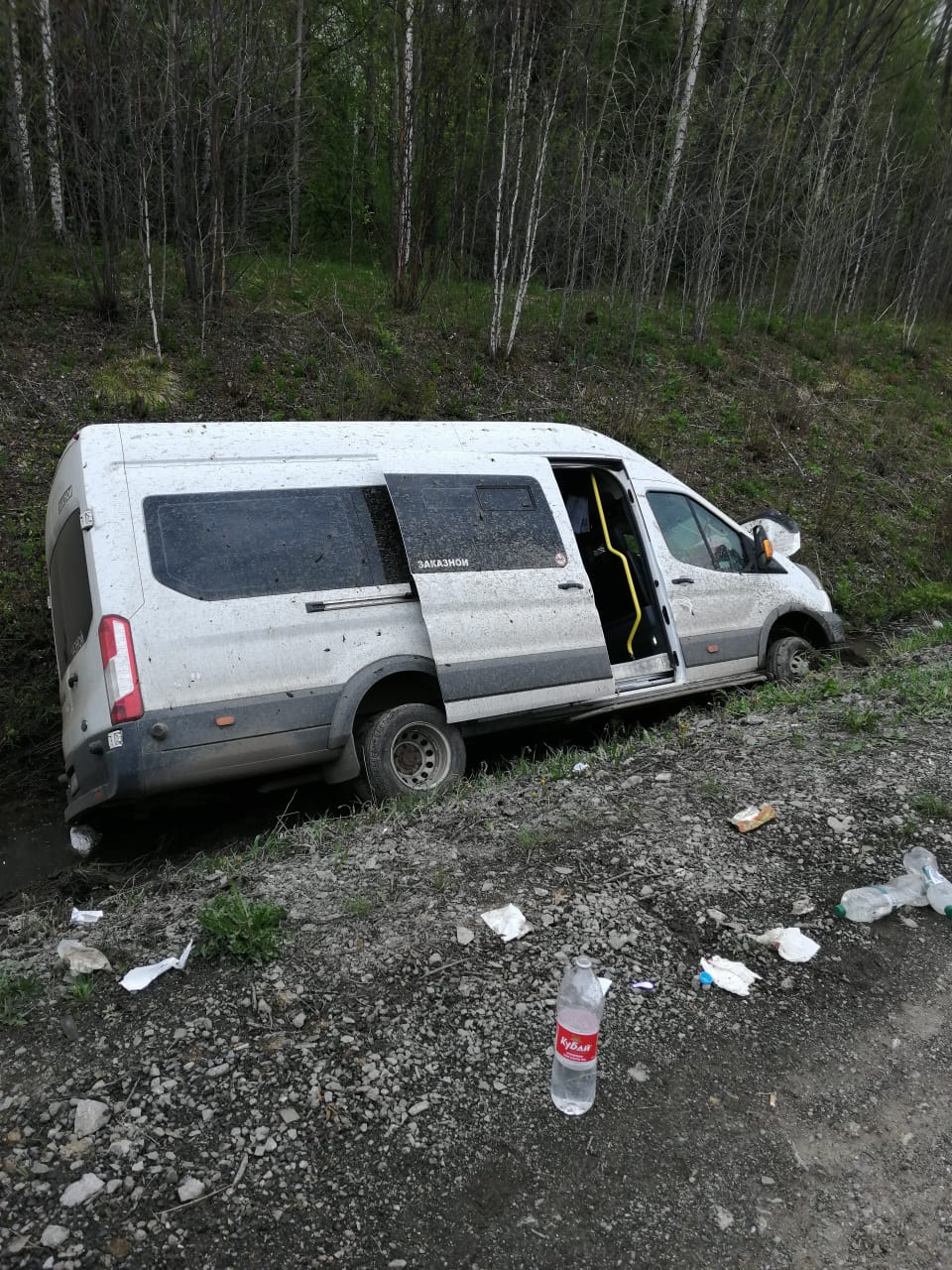 В ДТП с микроавтобусом на трассе Пермь – Екатеринбург пострадали восемь человек