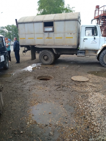 В Нижнем Тагиле в канализационном колодце погибли два человека