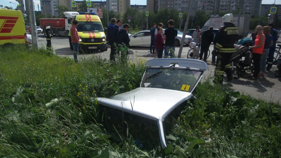 В Екатеринбурге в результате ДТП пострадал восьмимесячный ребенок