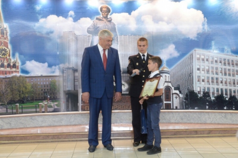 Двух юных свердловчан в Москве  наградили за героизм и мужество
