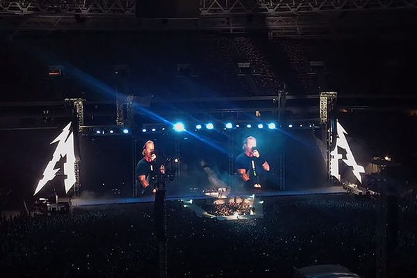 Metallica спела