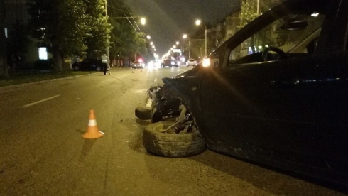 В Екатеринбурге на Щорса столкнулись автомобили. Есть пострадавшие