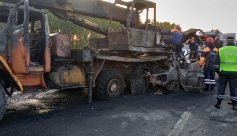 «Газель» загорелась: на трассе Екатеринбург-Тюмень произошло смертельное ДТП