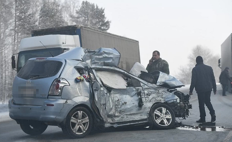 На трассе Екатеринбург – Тюмень в ДТП погибли два человека