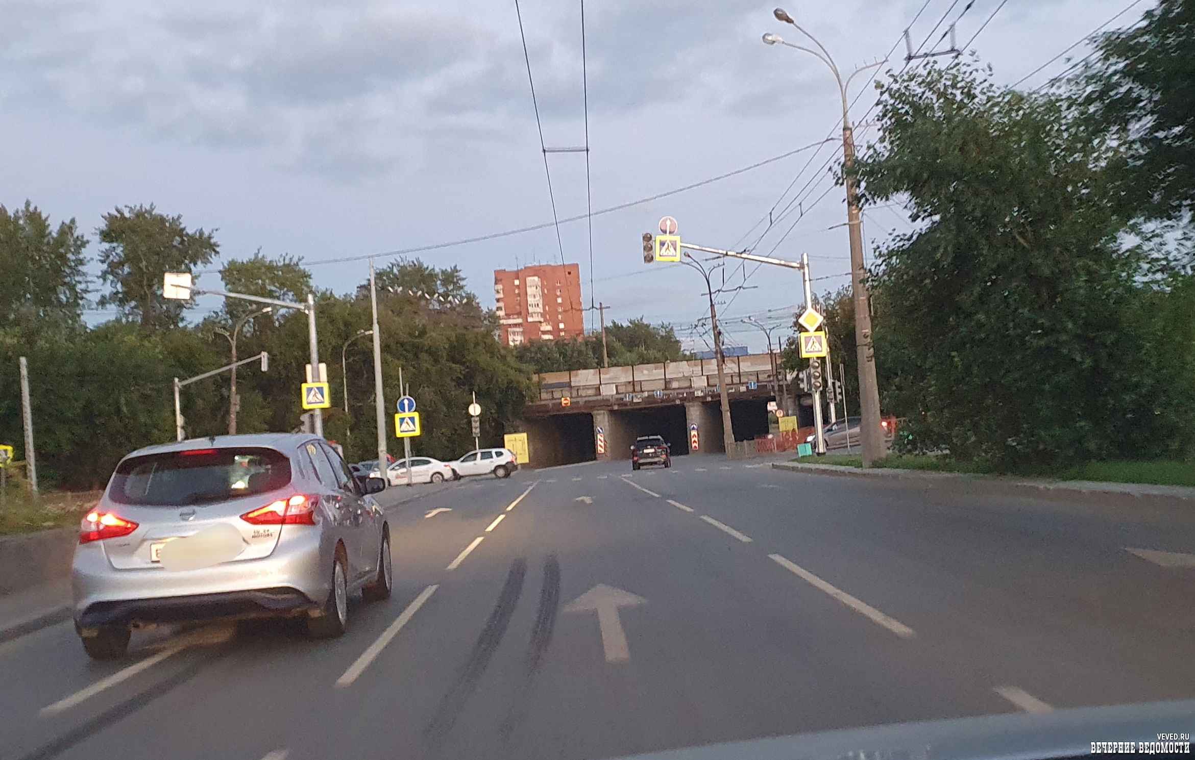 В Екатеринбурге на проспекте Космонавтов не работают сразу несколько светофоров