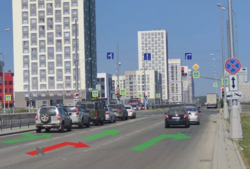 На аварийном перекрестке в Екатеринбурге изменено движение транспорта