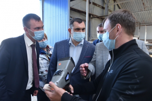 Директор департамента Минсельхоза РФ на Среднем Урале посетил хозяйства УГМК-Агро