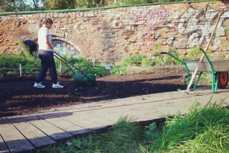 Сад нурова екатеринбург. Восстановление сада. Сад Нурова. Сад Нурова в Екатеринбурге где находится.