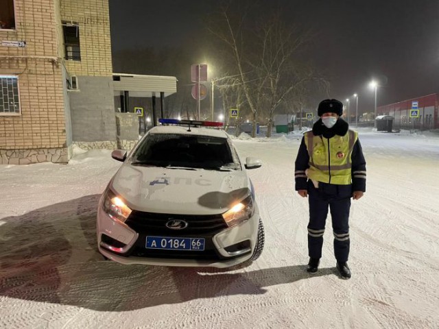 Инспекторы ДПС Богдановича спасли водителя, у которого случился гипертонический криз