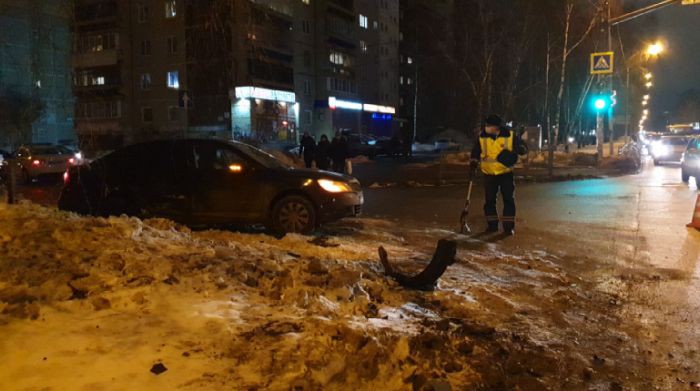 В результате ДТП в Екатеринбурге пострадали два человека