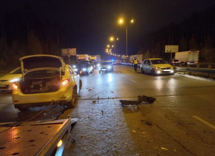 В ДТП на Объездной в Екатеринбурге пострадал пятилетний пассажир