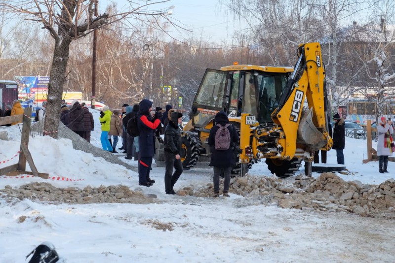Строительство автомойки на Блюхера в Екатеринбурге свернули
