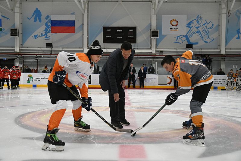 Детский хоккейный турнир, посвященный памяти Александра Козицына, начался в Ревде