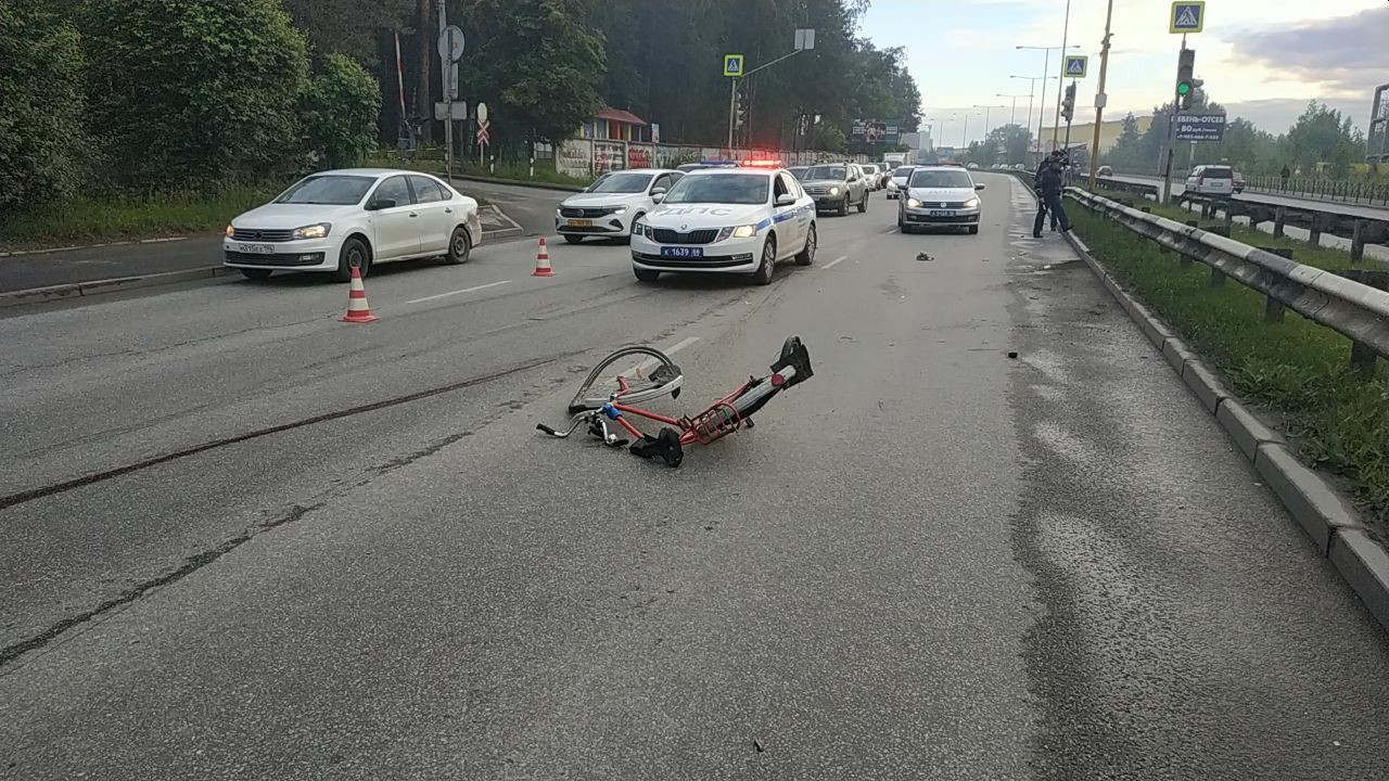 В Екатеринбурге автомобиль насмерть сбил велосипедиста » Вечерние ведомости