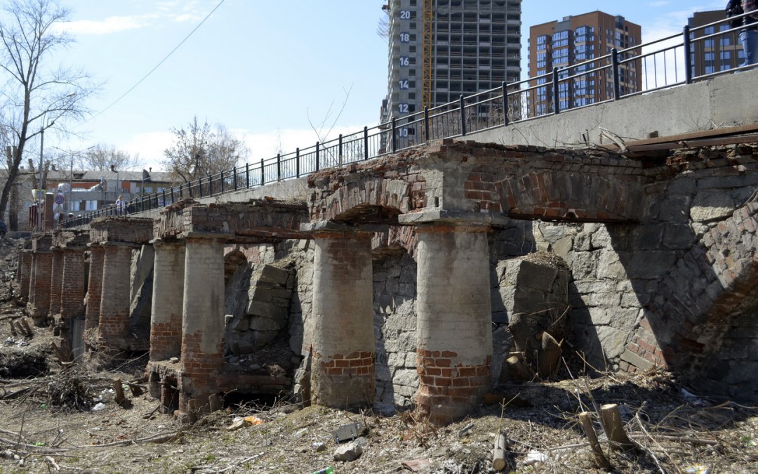 Разваливающуюся плотину в Екатеринбурге не взялся ремонтировать ни один подрядчик